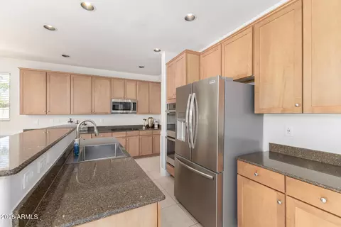 Kitchen - 3535 E Terrace Ave, Gilbert, AZ 85234 photo 4 of 6