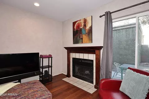 Living - 815 E Grovers Ave #48, Phoenix, AZ 85022 photo 2 of 3