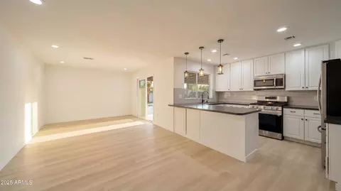 3401 E Altadena Ave, Phoenix, AZ 85028 photo 5