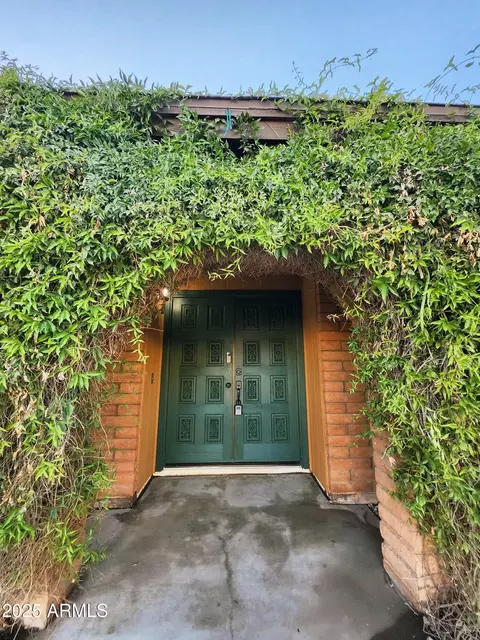 2926 S Emerson St, Mesa, AZ 85210