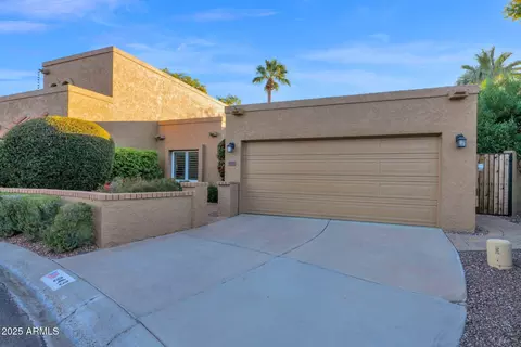 943 E Lois Ln, Phoenix, AZ 85020 photo 8