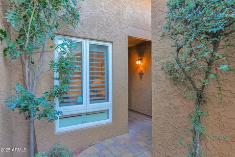 943 E Lois Ln, Phoenix, AZ 85020 photo 10