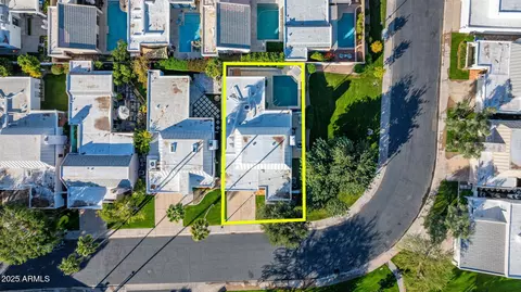 View/Area - 2530 E Oregon Ave, Phoenix, AZ 85016 photo 1 of 4