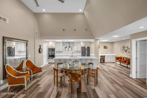 Dining - 2530 E Oregon Ave, Phoenix, AZ 85016 photo 5 of 5