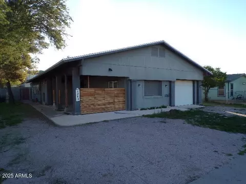 1709 S Lawson Dr, Apache Junction, AZ 85120