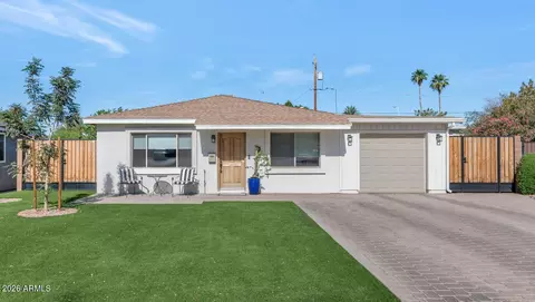 4228 N 44th Pl, Phoenix, AZ 85018