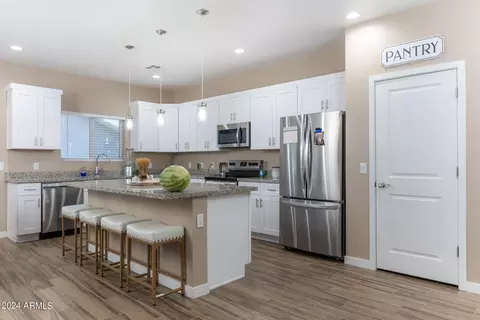 14594 S Avalon Rd, Arizona City, AZ 85123