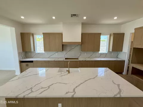 6454 E Oasis Cir, Mesa, AZ 85215 photo 9