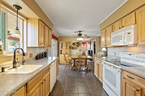 143 S Elmont Dr, Apache Junction, AZ 85120 photo 10