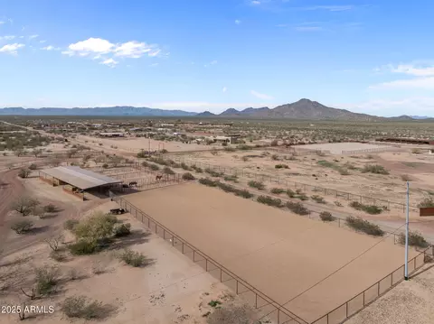 45243 W J-1 Ranch Rd, Wickenburg, AZ 85390