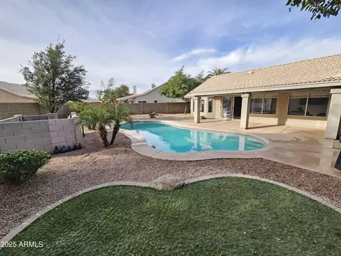 Exterior - 1131 N Hawk Ln, Gilbert, AZ 85234 photo 9 of 12