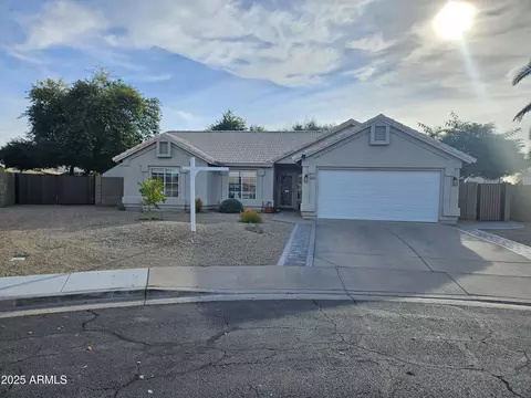 1131 N Hawk Ln, Gilbert, AZ 85234