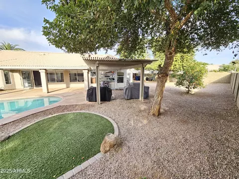 Exterior - 1131 N Hawk Ln, Gilbert, AZ 85234 photo 8 of 12