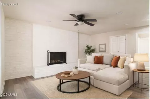 Living - 1633 E Wesleyan Dr E, Tempe, AZ 85282 photo 2 of 9