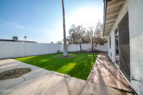 Exterior - 1633 E Wesleyan Dr E, Tempe, AZ 85282 photo 4 of 8