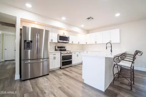 Kitchen - 1633 E Wesleyan Dr E, Tempe, AZ 85282 photo 1 of 1