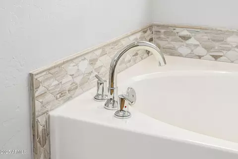 Bath - 3083 N Herrala Way, Apache Junction, AZ 85119 photo 4 of 5