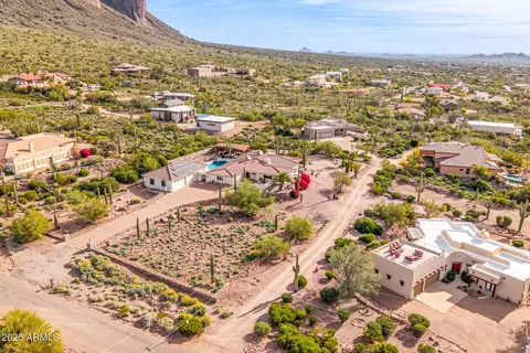 View/Area - 3083 N Herrala Way, Apache Junction, AZ 85119 photo 2 of 10