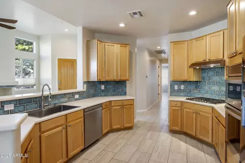 7402 E Hum Rd #11, Carefree, AZ 85377