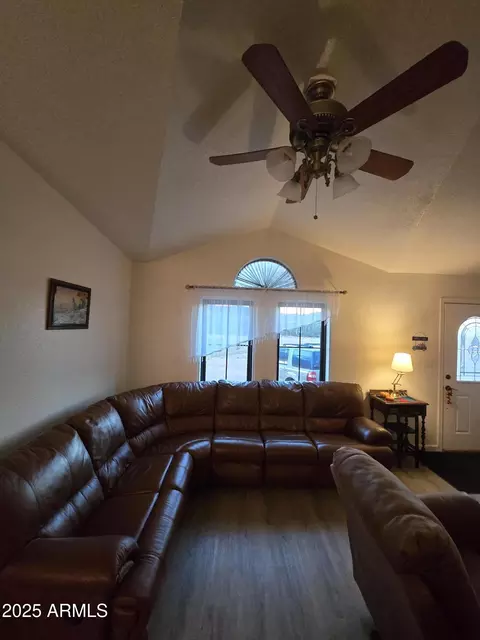 9797 E Nevada Dr, Hereford, AZ 85615 photo 5