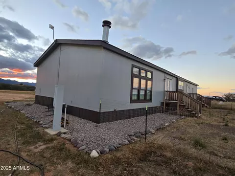 9797 E Nevada Dr, Hereford, AZ 85615 photo 4