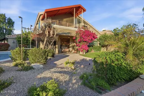 Exterior - 1819 E Catamaran Dr, Gilbert, AZ 85234 photo 10 of 12