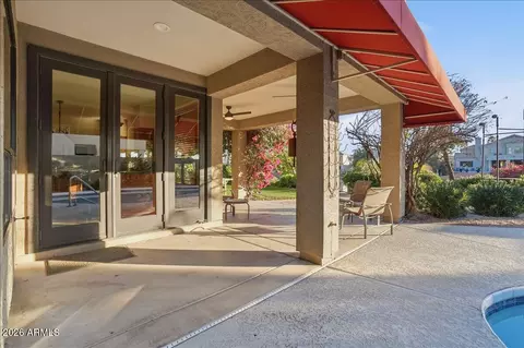 Exterior - 1819 E Catamaran Dr, Gilbert, AZ 85234 photo 4 of 12