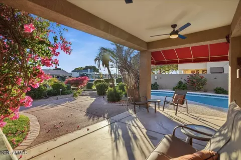 Exterior - 1819 E Catamaran Dr, Gilbert, AZ 85234 photo 5 of 12