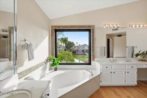 Bath - 1819 E Catamaran Dr, Gilbert, AZ 85234 photo 2 of 5