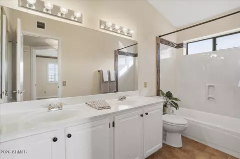 Bath - 1819 E Catamaran Dr, Gilbert, AZ 85234 photo 5 of 5