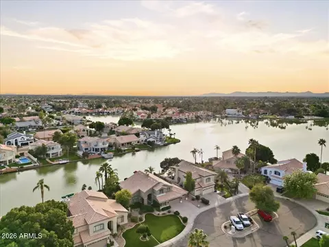 View/Area - 1819 E Catamaran Dr, Gilbert, AZ 85234 photo 1 of 5