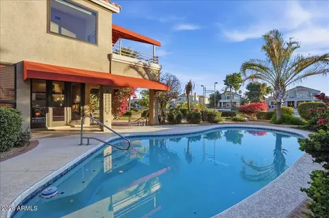 Exterior - 1819 E Catamaran Dr, Gilbert, AZ 85234 photo 9 of 12