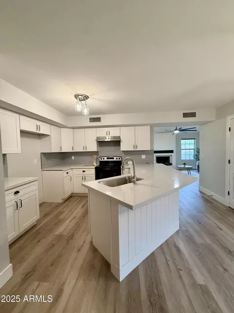 1034 Encinas Ave, Gilbert, AZ 85234 photo 18