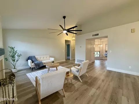 1034 Encinas Ave, Gilbert, AZ 85234 photo 11