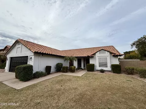 1034 Encinas Ave, Gilbert, AZ 85234 photo 2