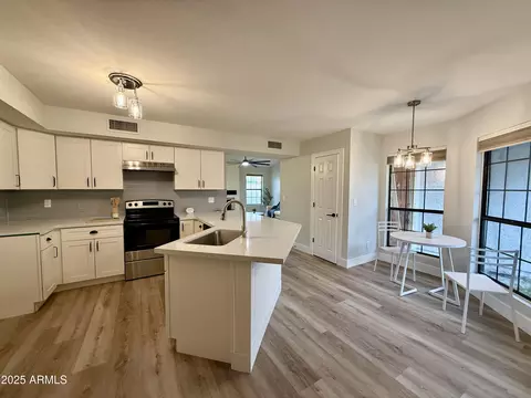 1034 Encinas Ave, Gilbert, AZ 85234 photo 16