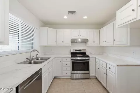 2934 E Shangri La Rd, Phoenix, AZ 85028 photo 24