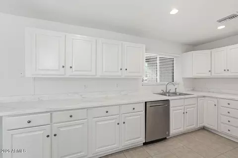 2934 E Shangri La Rd, Phoenix, AZ 85028 photo 23