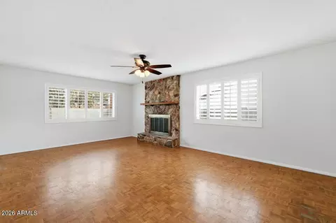 2934 E Shangri La Rd, Phoenix, AZ 85028 photo 16