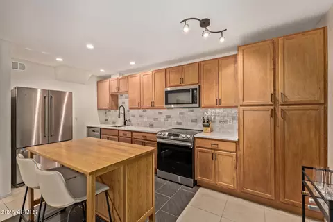 8649 E Royal Palm Rd #232, Scottsdale, AZ 85258