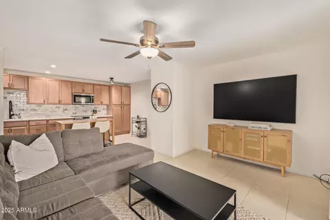 8649 E Royal Palm Rd #232, Scottsdale, AZ 85258