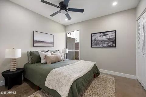 Bedroom - 1450 E Bethany Home Rd #8, Phoenix, AZ 85014 photo 3 of 4