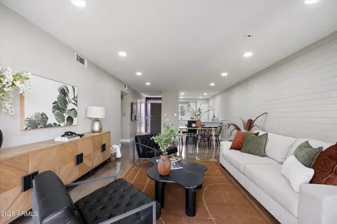 Living - 1450 E Bethany Home Rd #8, Phoenix, AZ 85014 photo 2 of 3