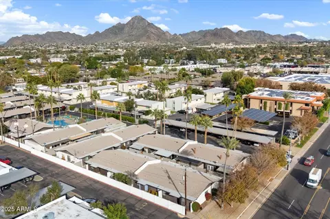 View/Area - 1450 E Bethany Home Rd #8, Phoenix, AZ 85014 photo 3 of 3