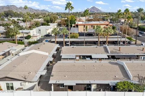 View/Area - 1450 E Bethany Home Rd #8, Phoenix, AZ 85014 photo 2 of 3