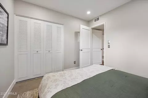 Bedroom - 1450 E Bethany Home Rd #8, Phoenix, AZ 85014 photo 4 of 4