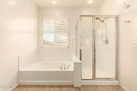 Bath - 3686 E Powell Way, Gilbert, AZ 85298 photo 1 of 2