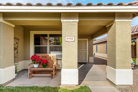 8458 E Nido Ave, Mesa, AZ 85209