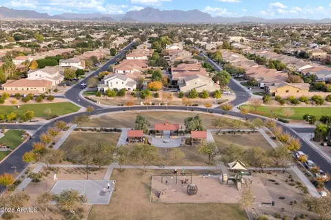 View/Area - 3858 Ellis St, Mesa, AZ 85205 photo 5 of 6