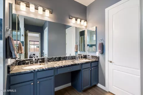 Bath - 3858 Ellis St, Mesa, AZ 85205 photo 3 of 5